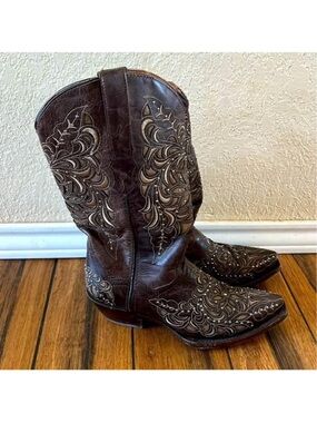 Wildflowers Brown Leather Boot Interior Branding
